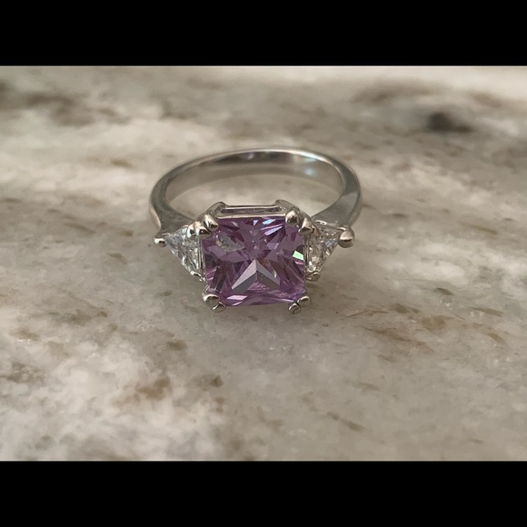 🦋Light purple cubic zirconia ring - Picture 4 of 11